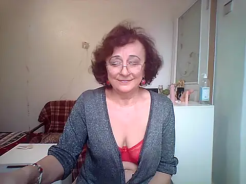 Julia54391 online show from October 21, 9:10 am