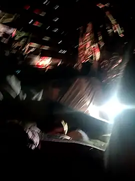 Snapshot of Canuseemeray chatting on February 14, 11:07 am Canuseemeray online show from February 14, 11:07 am