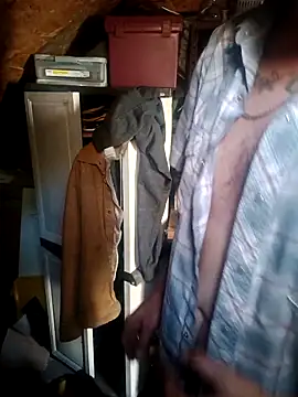 Snapshot of Canuseemeray chatting on February 27, 3:23 pm Canuseemeray online show from February 27, 3:23 pm