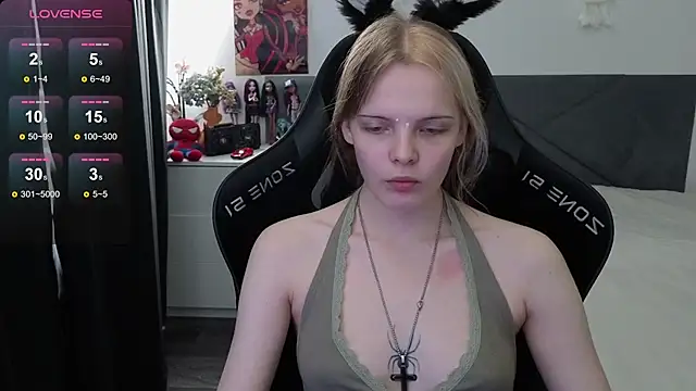 Luna Navy online show from September 15, 8:14 am