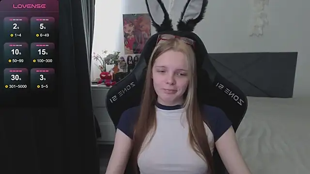 Luna Navy online show from October 5, 9:07 am