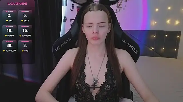 Luna Navy online show from March 24, 6:07 am