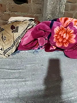 POOJACOUPLE online show from November 15, 7:43 pm