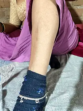 POOJACOUPLE online show from January 12, 6:46 pm