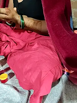 POOJACOUPLE online show from January 13, 5:51 pm