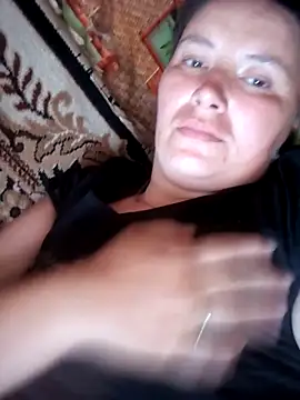 Snapshot of Romashka33011 chatting on June 27, 4:34 pm Romashka33011 online show from June 27, 4:34 pm
