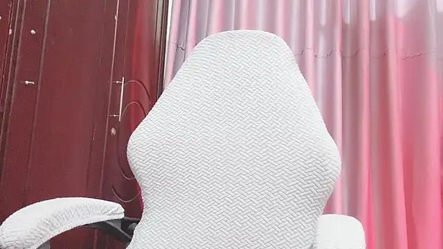 Snapshot of Vessi-babe chatting on September 20, 3:02 pm Vessi-babe online show from September 20, 3:02 pm