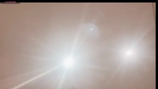 Snapshot of Vessi-babe chatting on October 7, 1:30 pm Vessi-babe online show from October 7, 1:30 pm