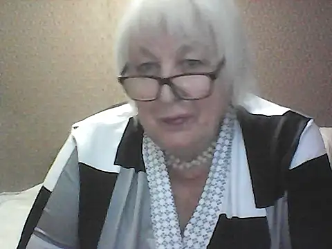 Snapshot of Alexia64231 chatting on September 23, 3:48 pm Alexia64231 online show from September 23, 3:48 pm