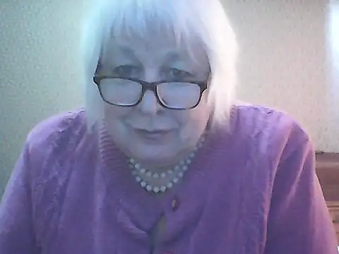 Snapshot of Alexia64231 chatting on September 28, 6:19 am Alexia64231 online show from September 28, 6:19 am