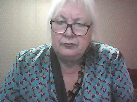 Snapshot of Alexia64231 chatting on September 30, 2:38 am Alexia64231 online show from September 30, 2:38 am