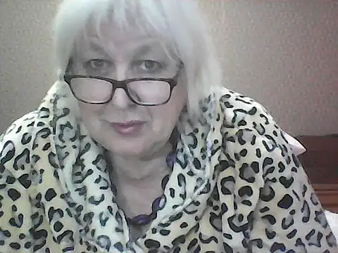 Snapshot of Alexia64231 chatting on October 1, 3:07 pm Alexia64231 online show from October 1, 3:07 pm