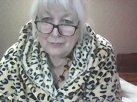 Snapshot of Alexia64231 chatting on October 2, 3:13 am Alexia64231 online show from October 2, 3:13 am