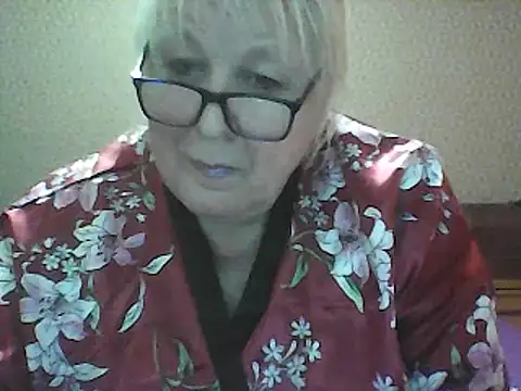 Snapshot of Alexia64231 chatting on October 11, 12:58 pm Alexia64231 online show from October 11, 12:58 pm