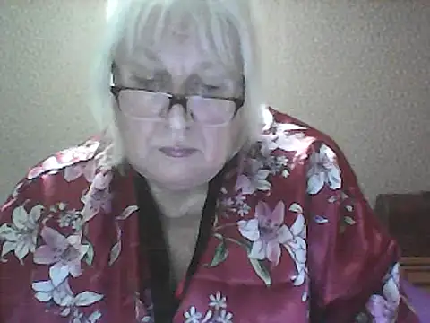 Snapshot of Alexia64231 chatting on October 18, 5:14 pm Alexia64231 online show from October 18, 5:14 pm