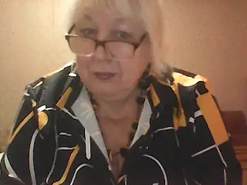 Snapshot of Alexia64231 chatting on October 23, 12:54 am Alexia64231 online show from October 23, 12:54 am