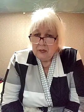 Snapshot of Alexia64231 chatting on October 25, 5:59 am Alexia64231 online show from October 25, 5:59 am