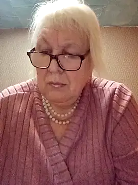 Snapshot of Alexia64231 chatting on October 26, 6:36 pm Alexia64231 online show from October 26, 6:36 pm