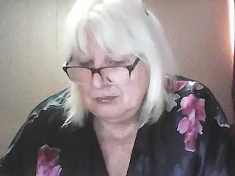 Alexia64231 online show from May 3, 4:29 am