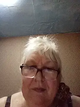 Snapshot of Alexia64231 chatting on June 24, 1:59 am Alexia64231 online show from June 24, 1:59 am