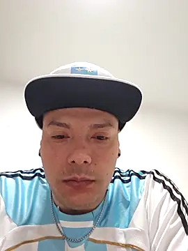 Sergiochicaguala online show from April 2, 4:04 pm