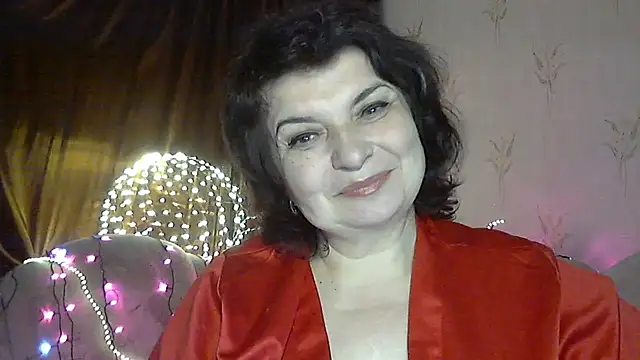 Snapshot of LedyNika chatting on December 15, 8:02 pm LedyNika online show from December 15, 8:02 pm
