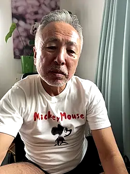 gholly2007 online show from September 18, 2:02 am