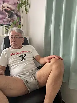 gholly2007 online show from April 7, 2:56 am