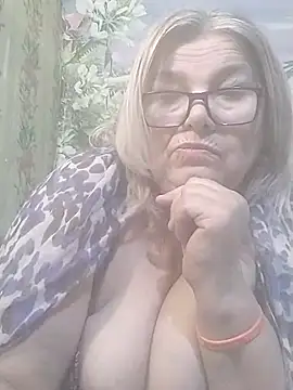 Snapshot of MargaritaSweet51 chatting on March 11, 3:23 am MargaritaSweet51 online show from March 11, 3:23 am