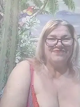 Snapshot of MargaritaSweet51 chatting on March 16, 7:40 pm MargaritaSweet51 online show from March 16, 7:40 pm