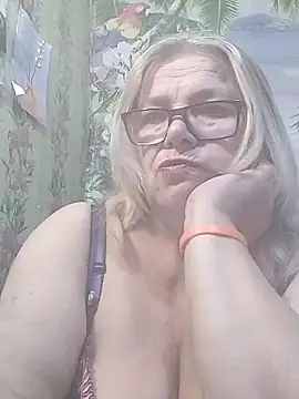 Snapshot of MargaritaSweet51 chatting on April 1, 4:04 pm MargaritaSweet51 online show from April 1, 4:04 pm