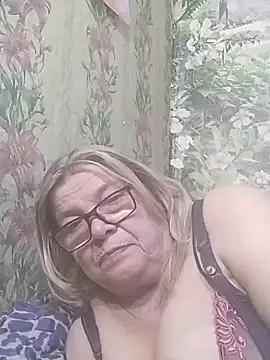 Snapshot of MargaritaSweet51 chatting on April 3, 10:41 pm MargaritaSweet51 online show from April 3, 10:41 pm