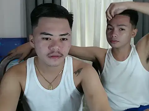 hot emman online show from September 22, 11:40 pm