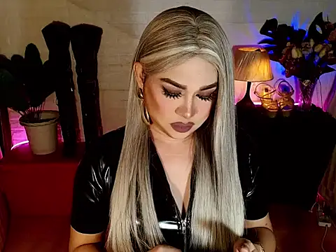 Snapshot of Pukesavurrat chatting on November 14, 11:46 pm Pukesavurrat online show from November 14, 11:46 pm