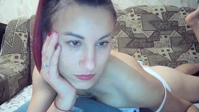 kiss lovely  online show from October 7, 8:39 pm