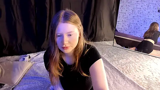 Lillie Berry online show from October 3, 4:31 am