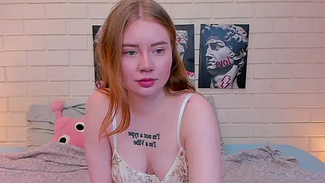 Lillie Berry online show from October 17, 4:59 am