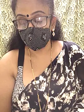 sweet-lotus online show from October 10, 5:45 pm