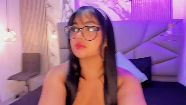 Snapshot of Tatihornyy chatting on June 12, 11:09 am Tatihornyy online show from June 12, 11:09 am