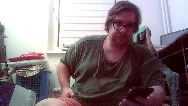 Snapshot of chubbyDavid1998 chatting on November 4, 11:26 pm chubbyDavid1998 online show from November 4, 11:26 pm