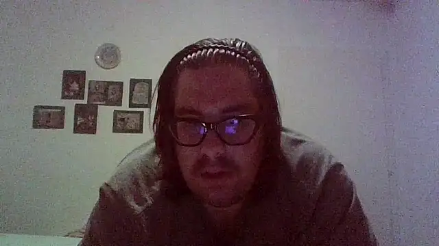 chubbyDavid1998 online show from May 13, 5:43 pm