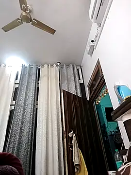 Snapshot of Cute-Janvi20 chatting on February 1, 4:38 pm Cute-Janvi20 online show from February 1, 4:38 pm