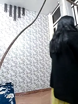 Snapshot of Cute-Janvi20 chatting on February 13, 5:03 am Cute-Janvi20 online show from February 13, 5:03 am