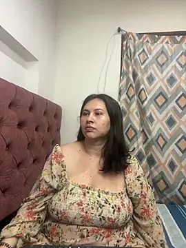 victoriadaniela online show from January 9, 4:48 am