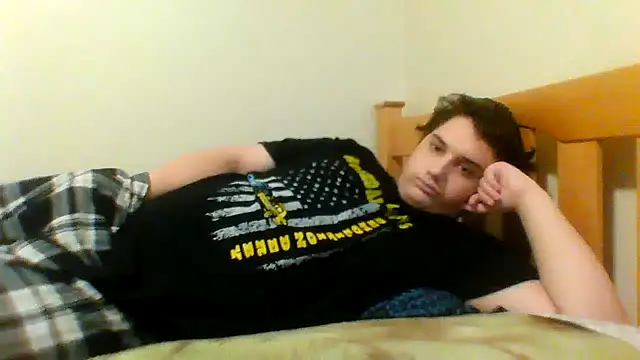 Snapshot of Breyyyyyyyy chatting on October 31, 7:04 pm Breyyyyyyyy online show from October 31, 7:04 pm