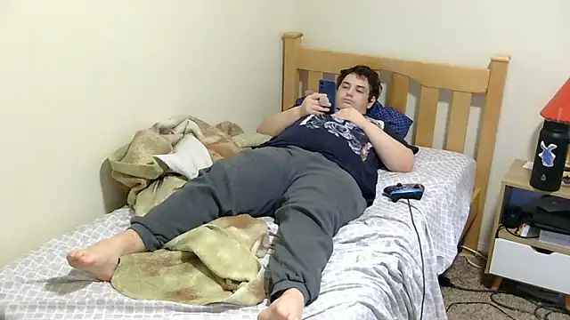 Snapshot of Breyyyyyyyy chatting on November 3, 10:42 pm Breyyyyyyyy online show from November 3, 10:42 pm