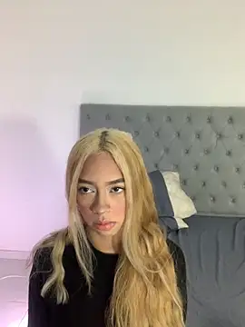 lily Bliss online show from September 12, 10:54 pm