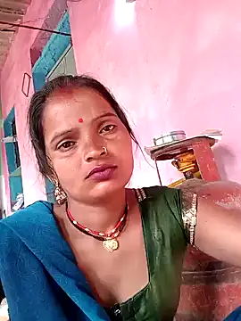 Snapshot of Neelamt12 chatting on September 19, 2:24 am Neelamt12 online show from September 19, 2:24 am