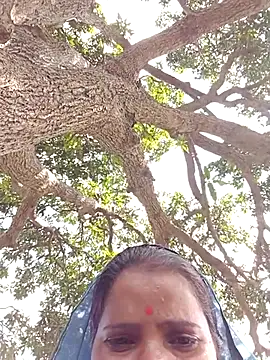 Snapshot of Neelamt12 chatting on October 7, 7:49 am Neelamt12 online show from October 7, 7:49 am