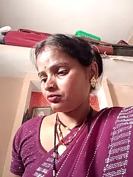 Snapshot of Neelamt12 chatting on October 11, 5:28 am Neelamt12 online show from October 11, 5:28 am